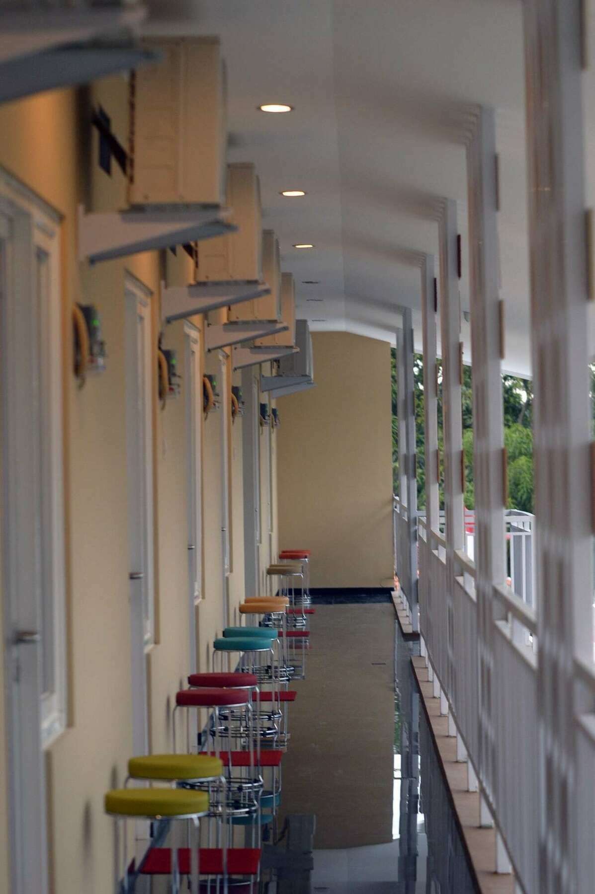 Denofe House Hotel Сиребон Екстериор снимка